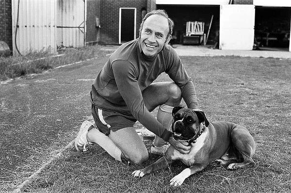 Ron Saunders, the new manager for Aston Villa FC, with boxer dog Roscoe. 19th July 1974