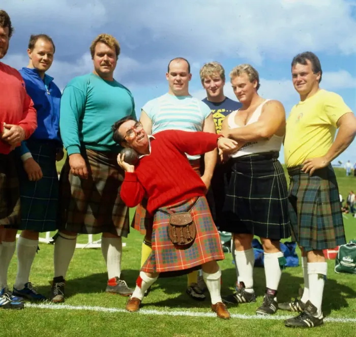 Framed Print : Ronnie Corbett at Highland Games August 1988 A©mirrorpix