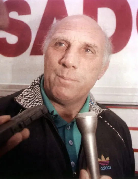 Framed Print : Ronnie Moran caretaker manager of Liverpool after the shock resignation of Kenny Dalglish