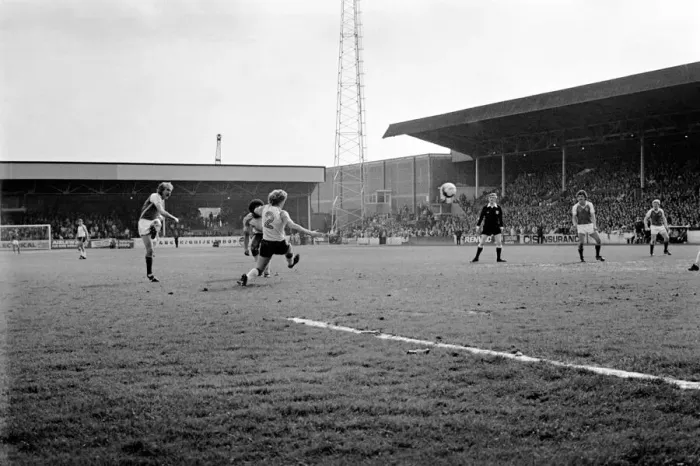 Framed Print : Rotherham 2 v. Luton 2. April 1982 MF06-38-036 Local Caption Division 2 Football