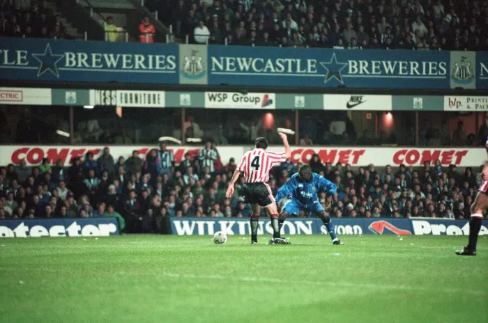 Framed Print : Round 2 - 1st leg UEFA cup match, Newcastle United 3 - 2 Athletic Bilbao