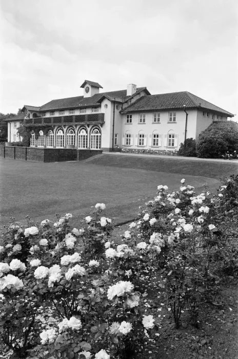 Framed Print : Rowheath Pavilion Centre. Heath Road, Bournville, Birmingham B30 1HH. 14th July 1981