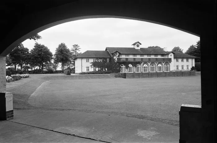 Framed Print : Rowheath Pavilion Centre. Heath Road, Bournville, Birmingham B30 1HH. 14th July 1981 Framed Print : Rowheath Pavilion Centre. Heath Road, Bournville, Birmingham B30 1HH. 14th July 1981