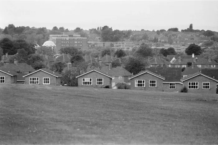 Framed Print : Rowheath Pavilion Centre. Heath Road, Bournville, Birmingham B30 1HH. 14th July 1981 Framed Print : Rowheath Pavilion Centre. Heath Road, Bournville, Birmingham B30 1HH. 14th July 1981