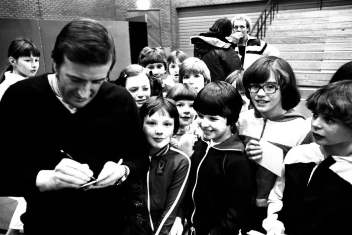Framed Print : Roy Castle hosted a special performance of the popular Record Breakers show at Gateshead Framed Print : Roy Castle hosted a special performance of the popular Record Breakers show at Gateshead