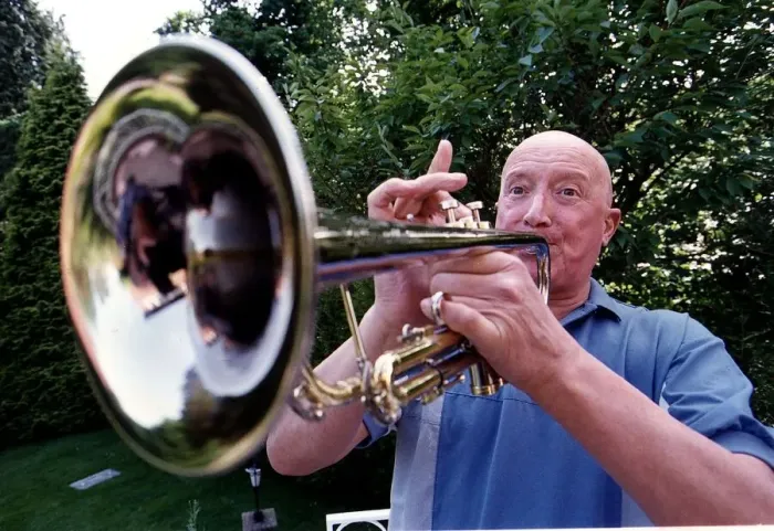 Framed Print : Roy Castle TV Presenter Playing trumpet Dbase Framed Print : Roy Castle TV Presenter Playing trumpet Dbase