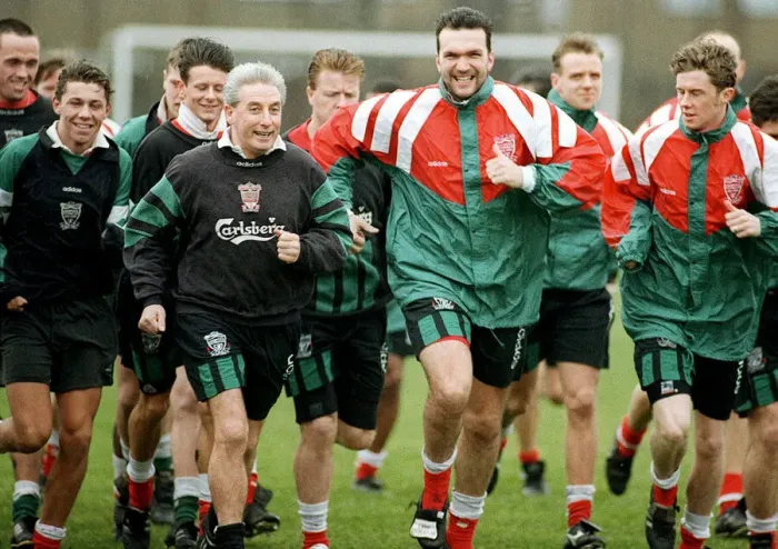 Framed Print : Roy Evans New Liverpool manager takes his first training session after being appointed