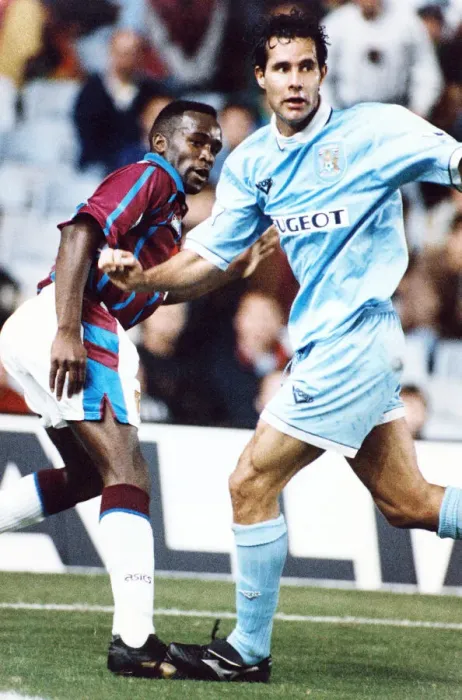 Framed Print : Roy Wegerle pictured during a Coventry City v Aston Villa match Framed Print : Roy Wegerle pictured during a Coventry City v Aston Villa match