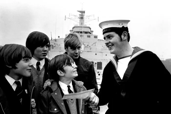 Framed Print : Royal Navy assault ship HMS Fearless docked on the River Tyne for the first time