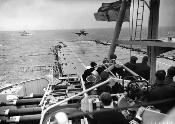 Framed Print : The Royal Navy demonstrates its skill to the Royal Air Force as a party of RAF officers Framed Print : The Royal Navy demonstrates its skill to the Royal Air Force as a party of RAF officers