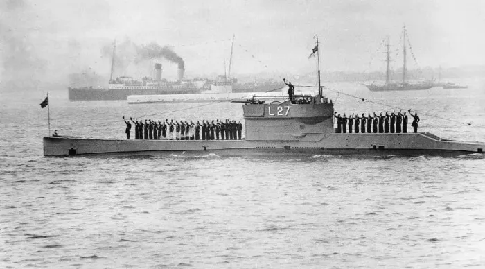 Framed Print : Royal Navy submarine L27 give a salute from its crew at the Coronation review