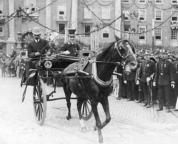 Royal servant seen here on a jaunting car in Dublin Circa July 1911
