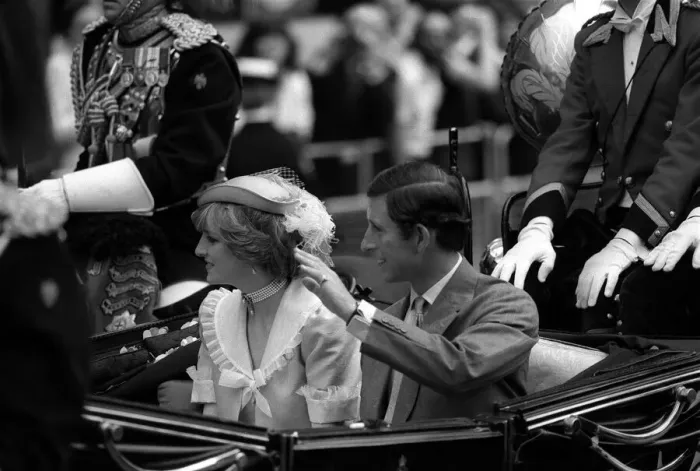Framed Print : Royal Wedding of Prince Charles and Diana: the Royal couple head off for their extended Framed Print : Royal Wedding of Prince Charles and Diana: the Royal couple head off for their extended