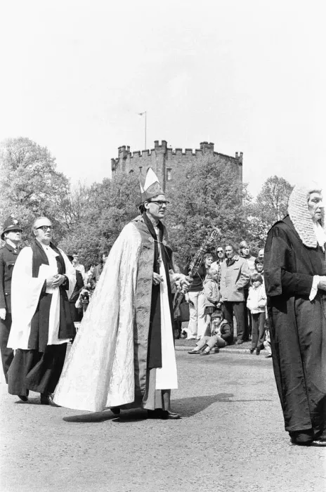Framed Print : The Rt Revd Dr John Habgood the Bishop of Durham strikes the doors of the Cathedral with Framed Print : The Rt Revd Dr John Habgood the Bishop of Durham strikes the doors of the Cathedral with