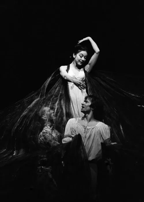 Framed Print : Rudolf Nureyev and Margot Fonteyn seen here at the presss photo call for the Royal Framed Print : Rudolf Nureyev and Margot Fonteyn seen here at the presss photo call for the Royal