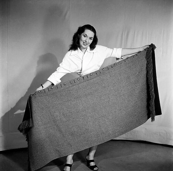 Rug Skirt. December 1952 C6264-001