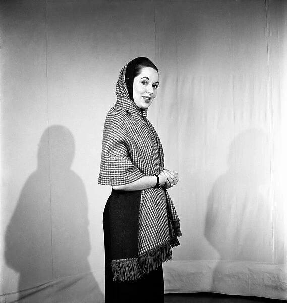 Rug Skirt. December 1952 C6264-002