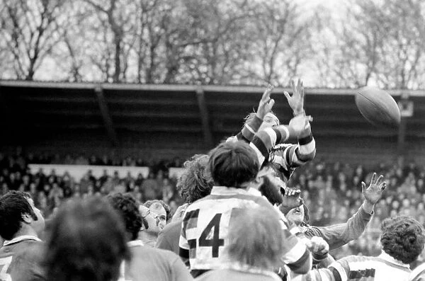 Rugby: London Welsh vs. Bath. January 1977 77-00102-008