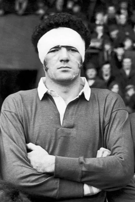Framed Print : Rugby - Mervyn Davies - Wales and London Welsh - February 1971