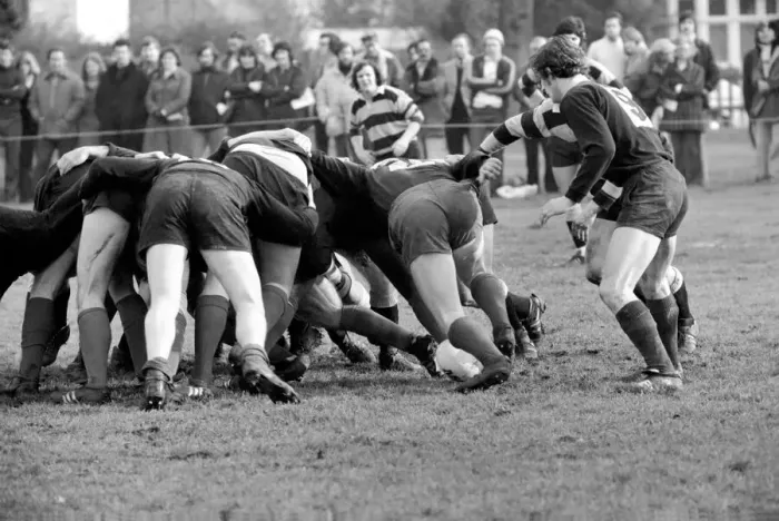 Framed Print : Rugby: The rugby union match. Saracens vs. Cardiff. February 1975 75-01042-001