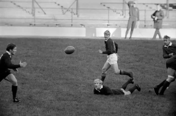 Framed Print : Rugby Union. Oxford v. South Africa. Action during the match