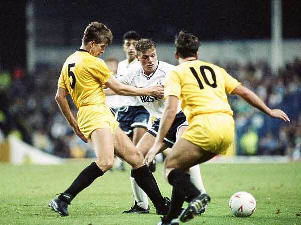 Rumbelows Cup Second Round First Leg match at White Hart Lane