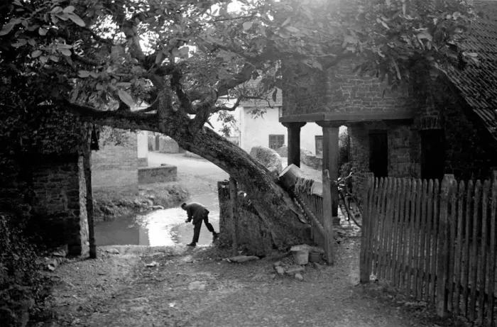 Framed Print : Rural Scenes. August 1936 OL302C Framed Print : Rural Scenes. August 1936 OL302C