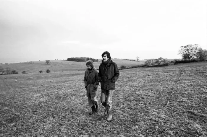 Framed Print : Russell Harty & close friend Madge Hindle, pictured at their farm house near the market Framed Print : Russell Harty & close friend Madge Hindle, pictured at their farm house near the market