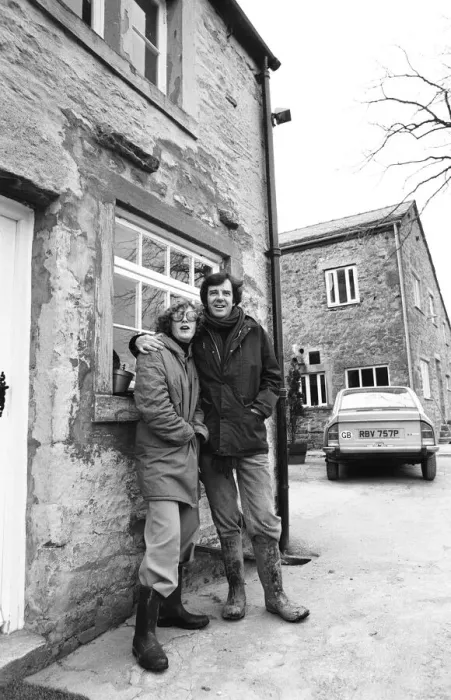 Framed Print : Russell Harty & close friend Madge Hindle, pictured at their farm house near the market Framed Print : Russell Harty & close friend Madge Hindle, pictured at their farm house near the market
