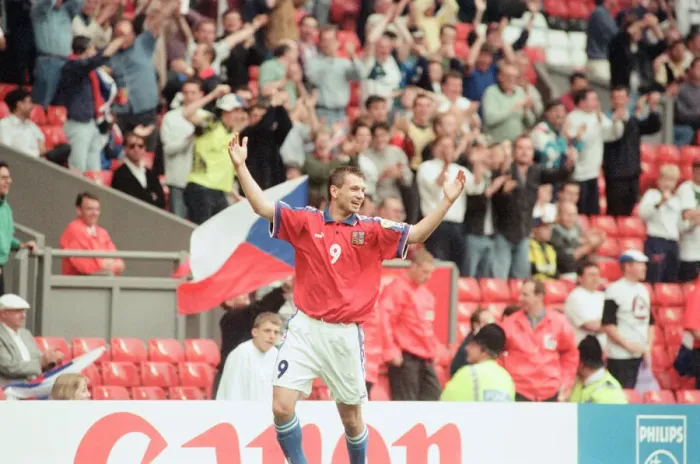 Framed Print : Russia 3-3 Czech Republic, Euro 1996 Group C match at Anfield Framed Print : Russia 3-3 Czech Republic, Euro 1996 Group C match at Anfield