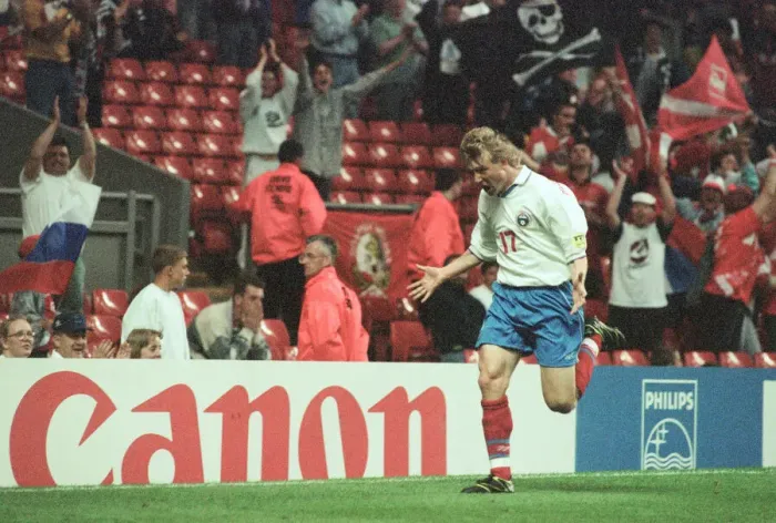 Framed Print : Russia 3-3 Czech Republic, Euro 1996 Group C match at Anfield
