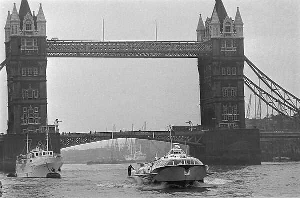 Russian built Hydrfoil ferry boat August 1968 sailing under Tower Bridge
