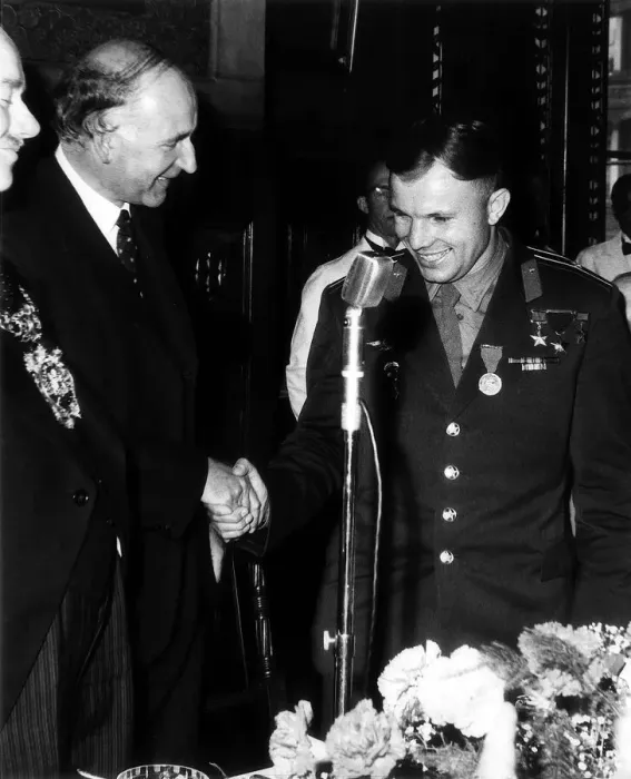 Framed Print : Russian cosmonaut Yuri Alekseyevich Gagarin (the first man in space Framed Print : Russian cosmonaut Yuri Alekseyevich Gagarin (the first man in space