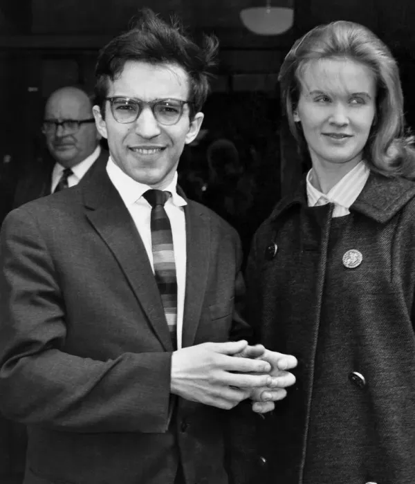 Framed Print : Here is Russian piano player Vladimir Ashkenazy and his wife at London Airport this