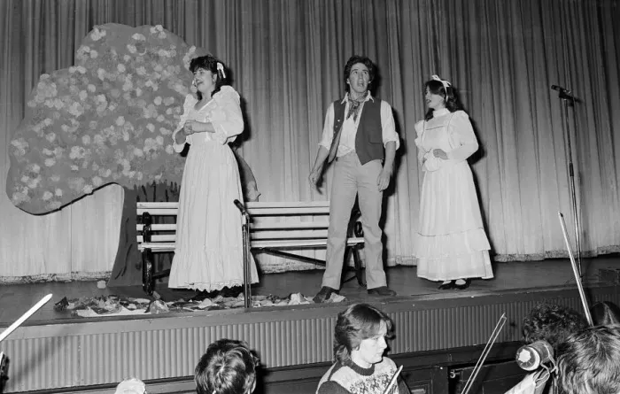 Framed Print : Ruth Jones and Rob Brydon appear in Porthcawl Comprehensive School Framed Print : Ruth Jones and Rob Brydon appear in Porthcawl Comprehensive School
