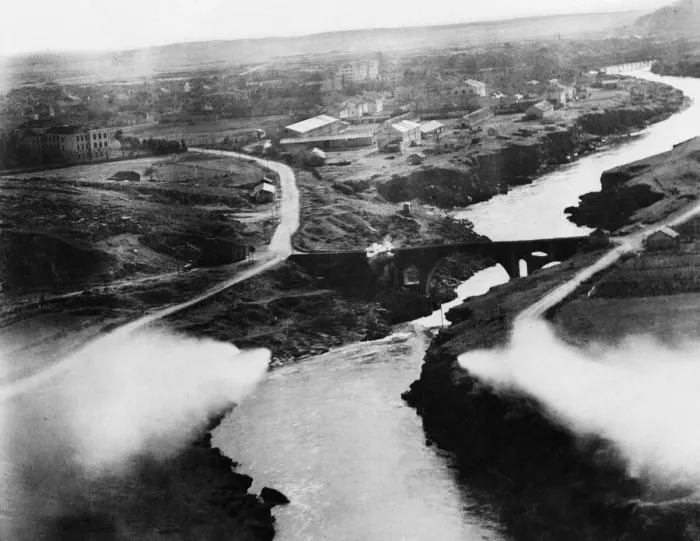 Framed Print : S. A. A. F. Beaufighter attacking a bridge at Gorizia, Italy. 5th December 1944 Framed Print : S. A. A. F. Beaufighter attacking a bridge at Gorizia, Italy. 5th December 1944