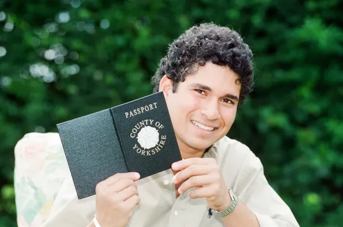 Framed Print : Sachin Tendulkar, first overseas signing for Yorkshire County Cricket Club