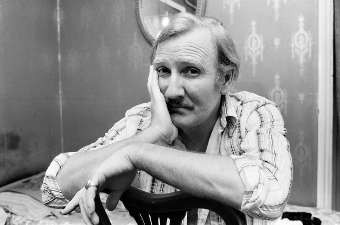 Framed Print : A sad looking Leslie Phillips, pictured after having his house stripped of thousands of