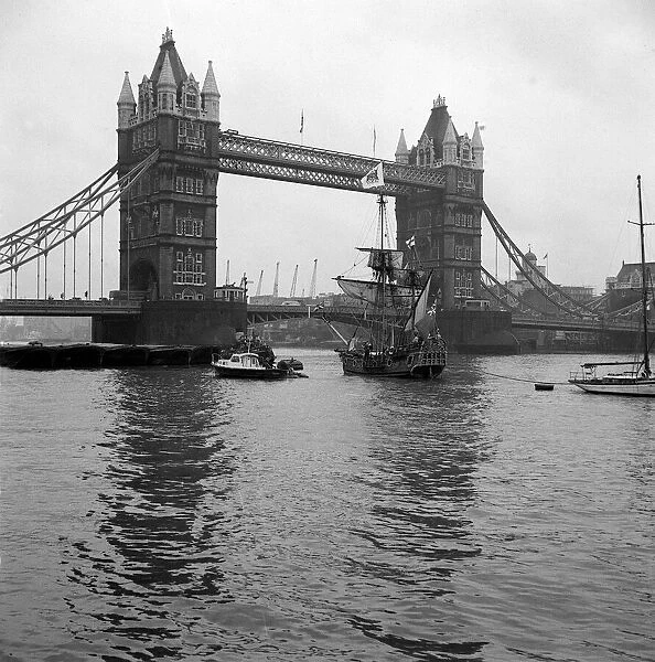 Sailing Ship Nonsuch at Tower Bridge April 1969