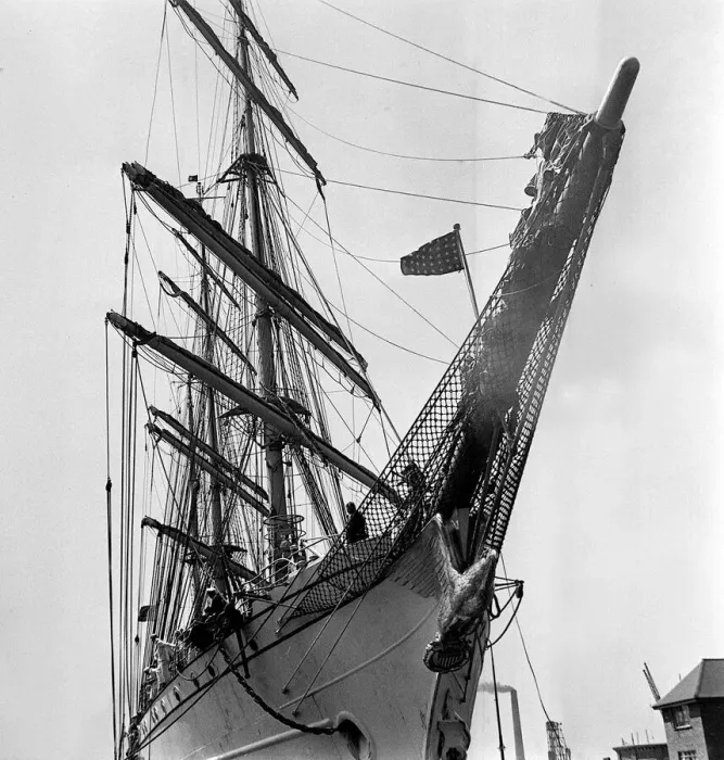 Framed Print : The US sailing ship SS Eagle arriving at Greenwich on the River Thames Circa 1955 Framed Print : The US sailing ship SS Eagle arriving at Greenwich on the River Thames Circa 1955
