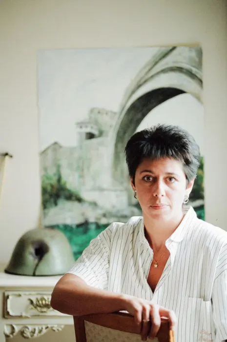 Framed Print : Sally Becker, British Aid Worker and Heroine, pictured at home in Hove, Sussex Framed Print : Sally Becker, British Aid Worker and Heroine, pictured at home in Hove, Sussex
