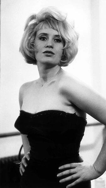 Sally Nesbitt Actress - Aug 1962