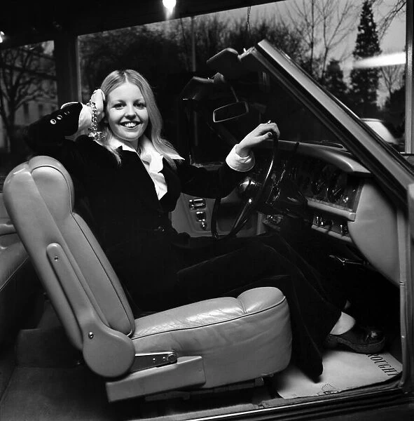 Sally Thomsett T. V. actress and Rolls Royce. March 1975 75-01431-002