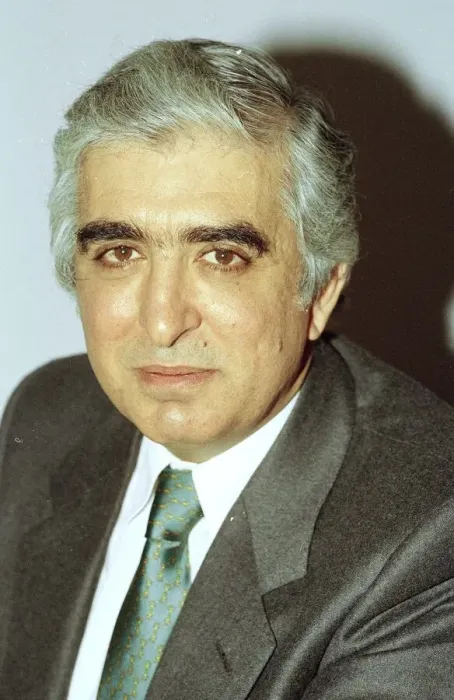 Framed Print : Sam Hammam, chairman of Wimbledon Football Club. Picture taken 8th December Framed Print : Sam Hammam, chairman of Wimbledon Football Club. Picture taken 8th December