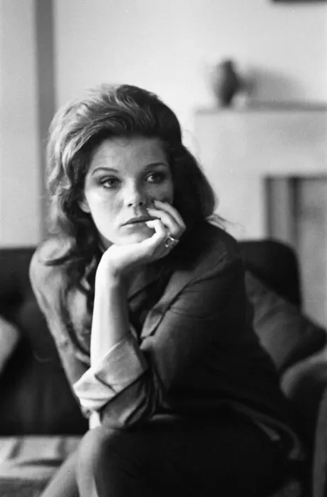 Framed Print : Samantha Eggar, British actress is interviewed by Donald Zec, Daily Mirror Journalist Framed Print : Samantha Eggar, British actress is interviewed by Donald Zec, Daily Mirror Journalist