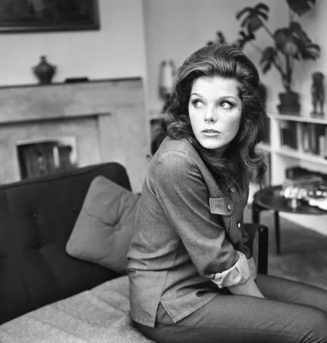 Framed Print : Samantha Eggar, British actress is interviewed by Donald Zec, Daily Mirror Journalist Framed Print : Samantha Eggar, British actress is interviewed by Donald Zec, Daily Mirror Journalist