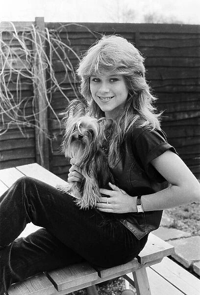 Samantha Fox contestant Miss Sunday People competition, aged 16 years old