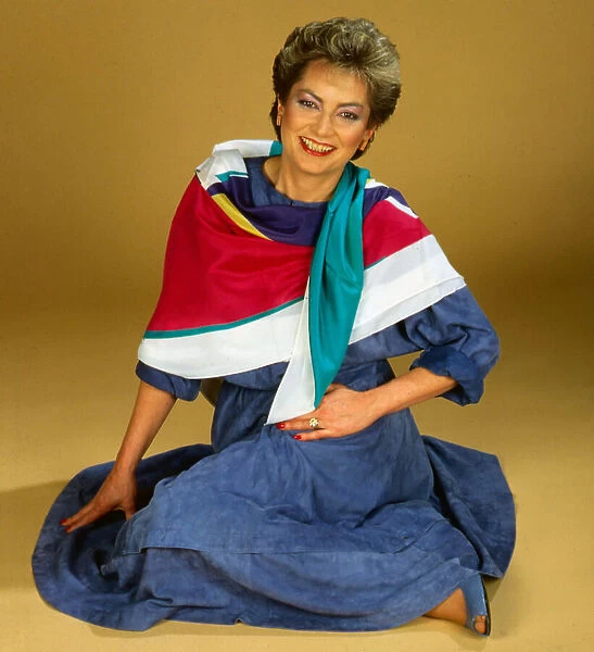 Samantha McInnes modelling clothes March 1983