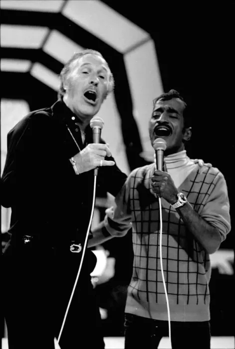 Framed Print : Sammy Davis Jnr. and Bruce Forsyth together again for a one hour television spectacular
