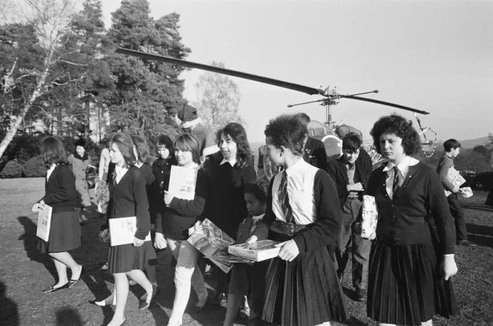 Framed Print : Santa Claus arrives by helicopter at Pestalozzi Village for Children in Sedlescombe
